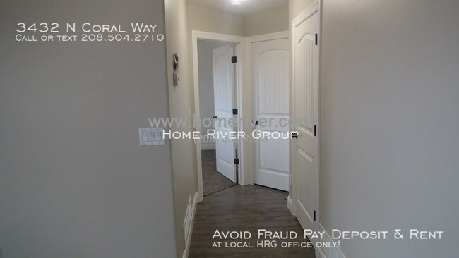 Building Photo - twin home in Idaho Falls by BMG Rentals