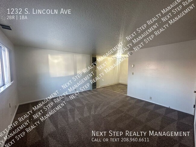 Building Photo - 1232 S Lincoln Ave