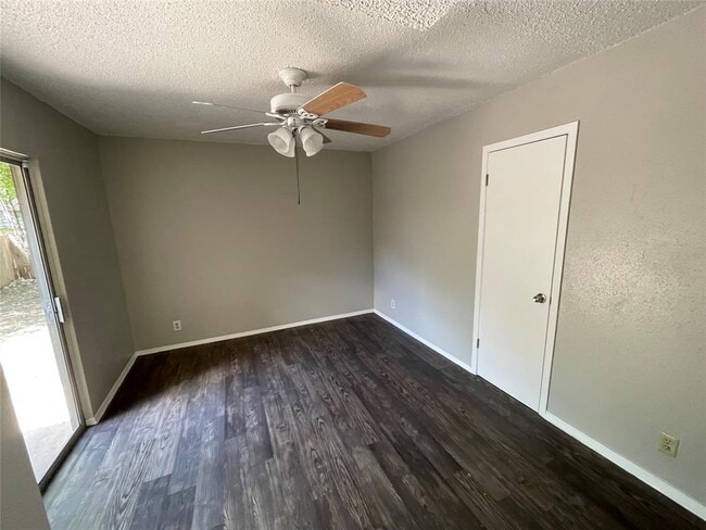 Building Photo - 5806 Emerald Forest Dr