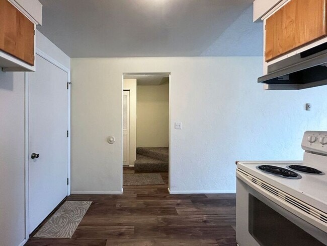 Building Photo - 267 S 40th St