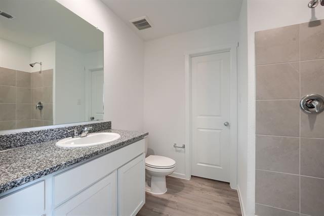Building Photo - 4117 Equestrian Dr
