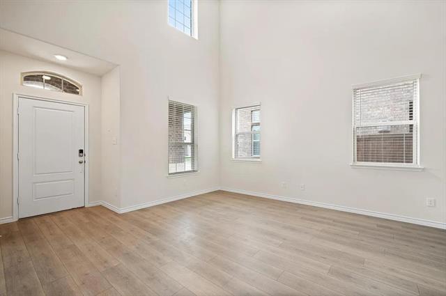 Building Photo - 1532 Bennington Ln