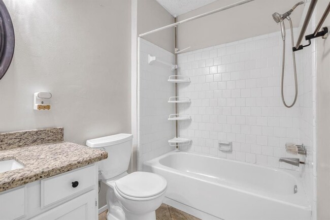 Building Photo - 7431 Ridgeberry Dr