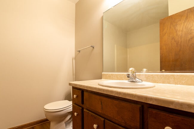 Building Photo - 123 Charlotte Ave