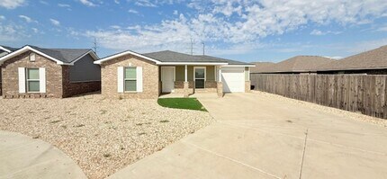 Building Photo - Townhouse in Upland Heights!
