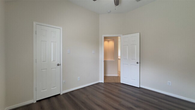 Building Photo - 24926 Ranch Lake Ct