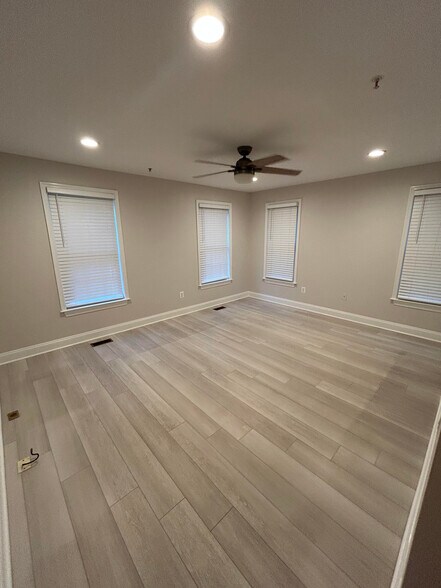 Building Photo - 640 Orchard Ridge Dr
