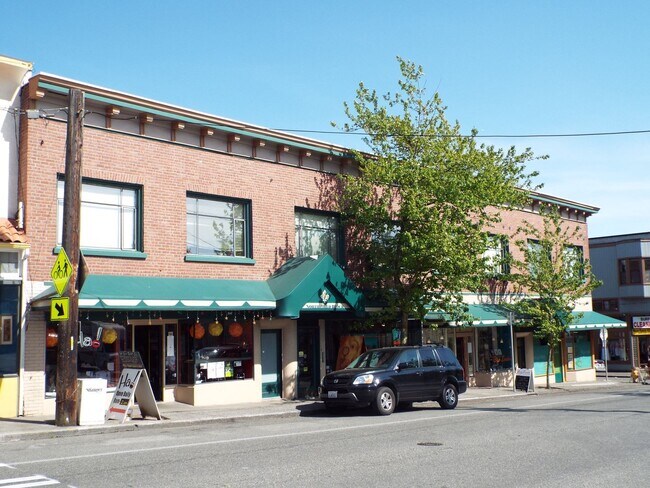 Building Photo - 4250 Fremont Ave N