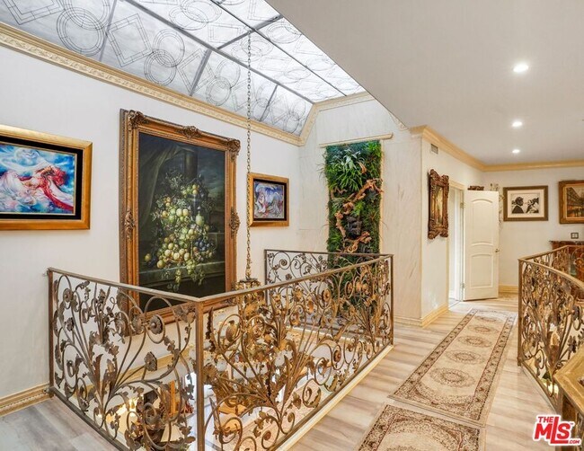 Building Photo - 2258 Gloaming Way