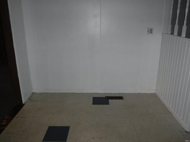 Building Photo - 5624 Gates Dr