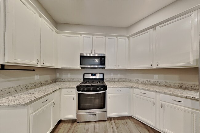 Building Photo - 6827 Kotlan Ct