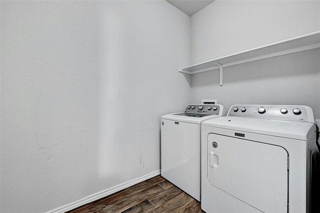 Building Photo - 5800 Shanjia Dr