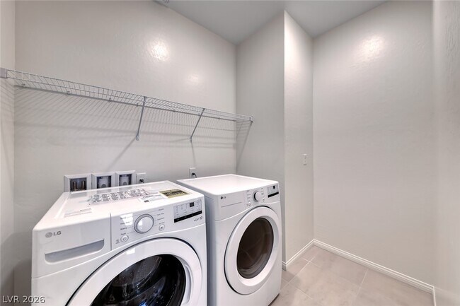 Building Photo - 560 Preston Oak Ln