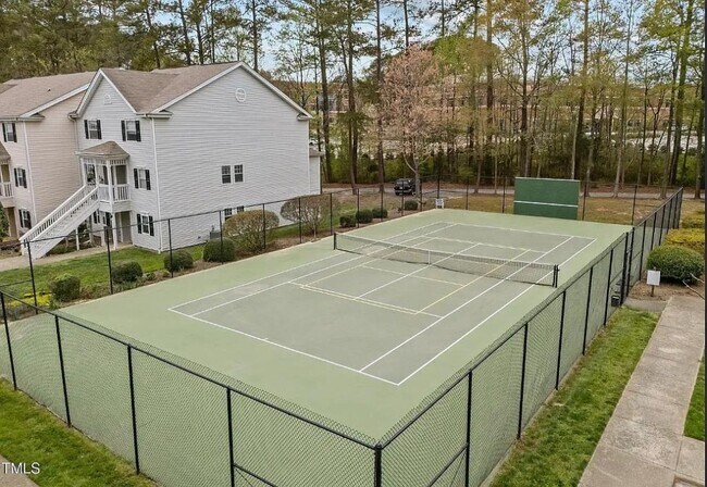 Building Photo - 249 Schultz St