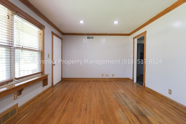 Building Photo - 9344 E 3rd Pl
