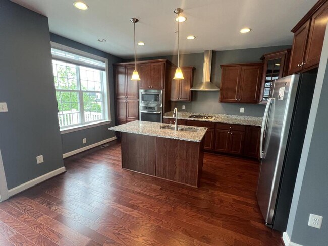 Building Photo - 2101 St Josephs Dr