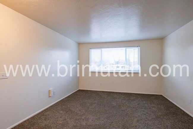 Building Photo - 4727 S 1300 E