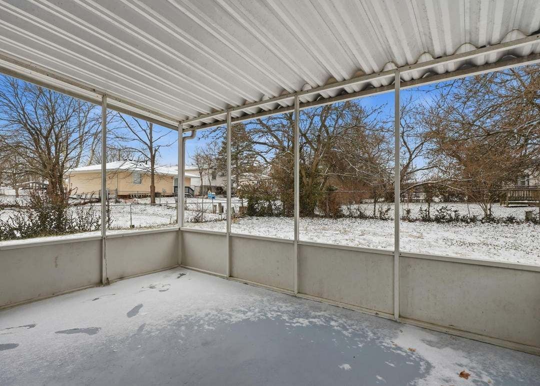 Building Photo - 2526 Queenswood Dr