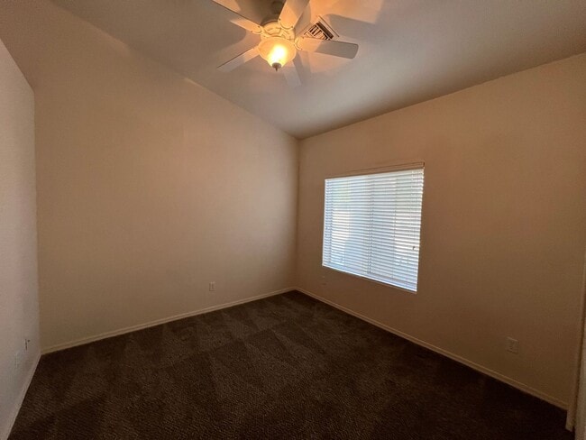 Building Photo - 4 BEDROOM IN BARKLEY RANCH!