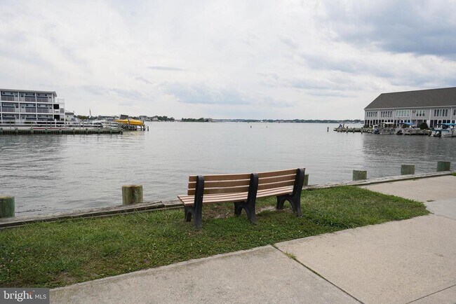 Building Photo - 309 Bayshore Dr