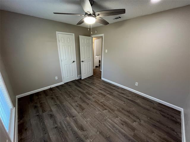 Building Photo - 525 Oxford Park