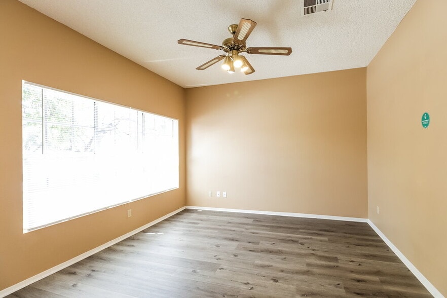 Building Photo - 23837 N 41st Ave