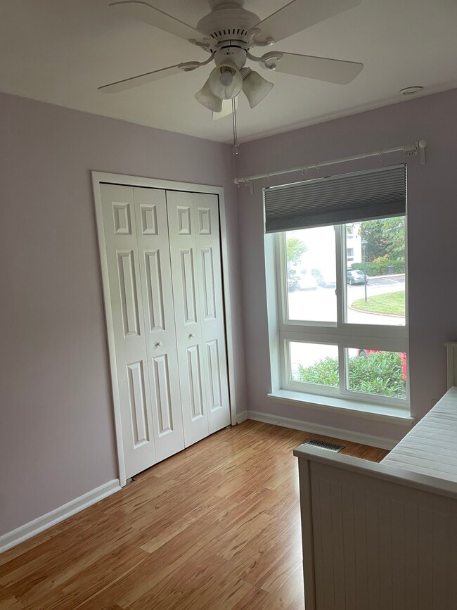 Building Photo - 7527 Broken Staff