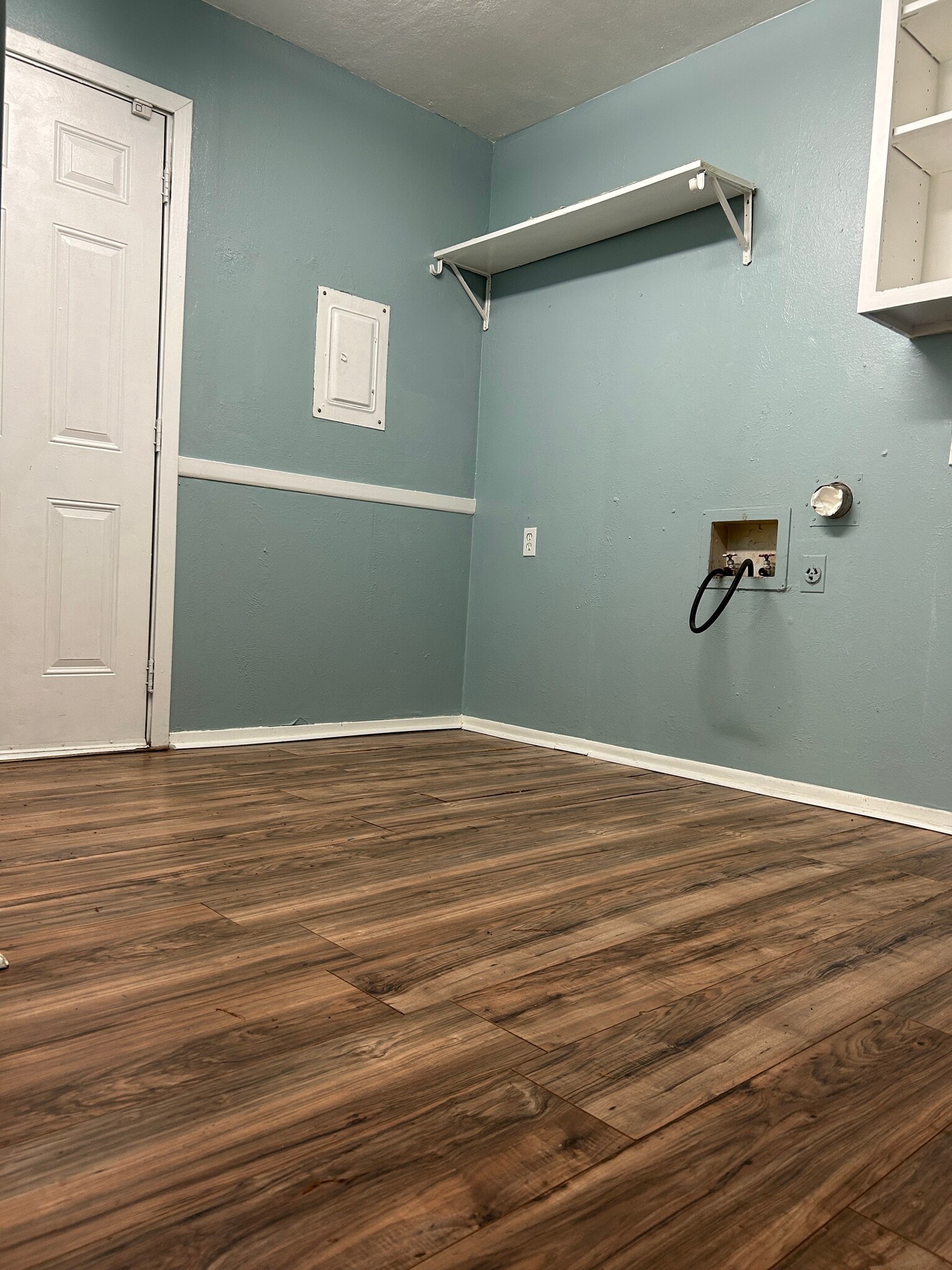 Laundry Room - 6252 Westcreek Dr