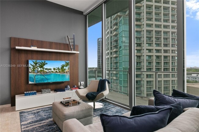 Building Photo - 2669 S Bayshore Dr