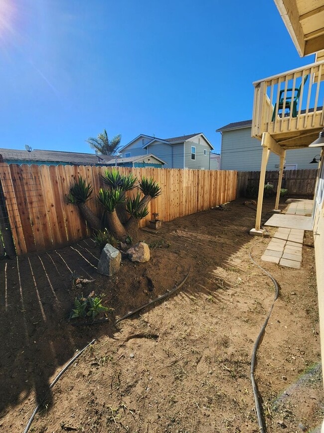 Building Photo - Bright Two-Story 3BR Home Near the Beach with Private Yard