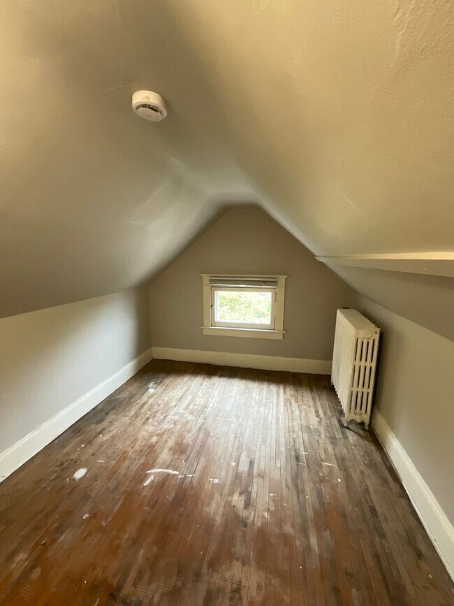 Building Photo - 601 Woodland Ave