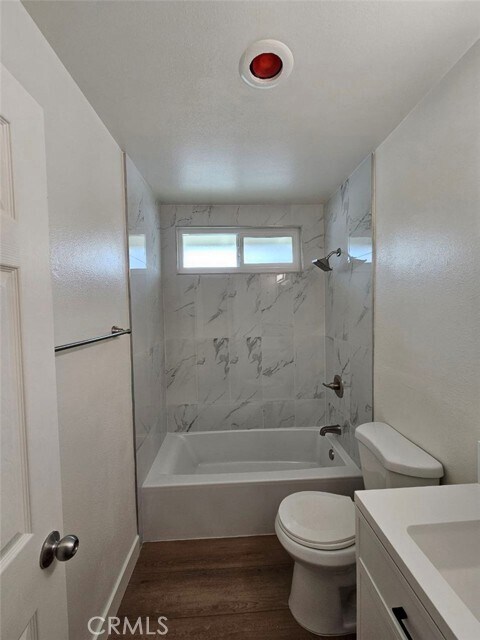 Building Photo - 6081 Lemon Ave