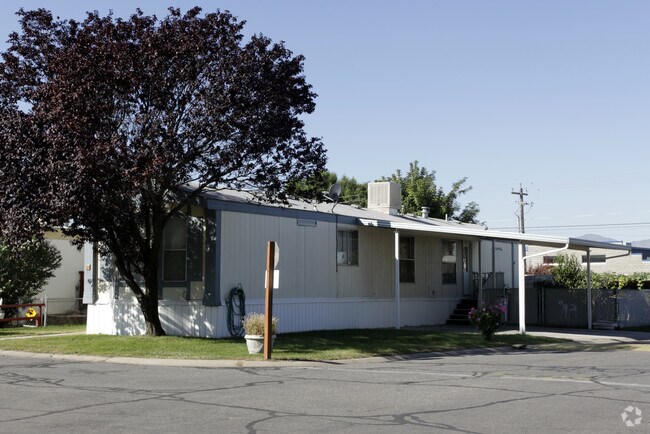 Building Photo - Bonneville Gardens MHC