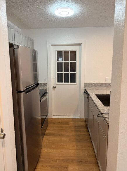 Building Photo - 10111 Golden Meadow Dr