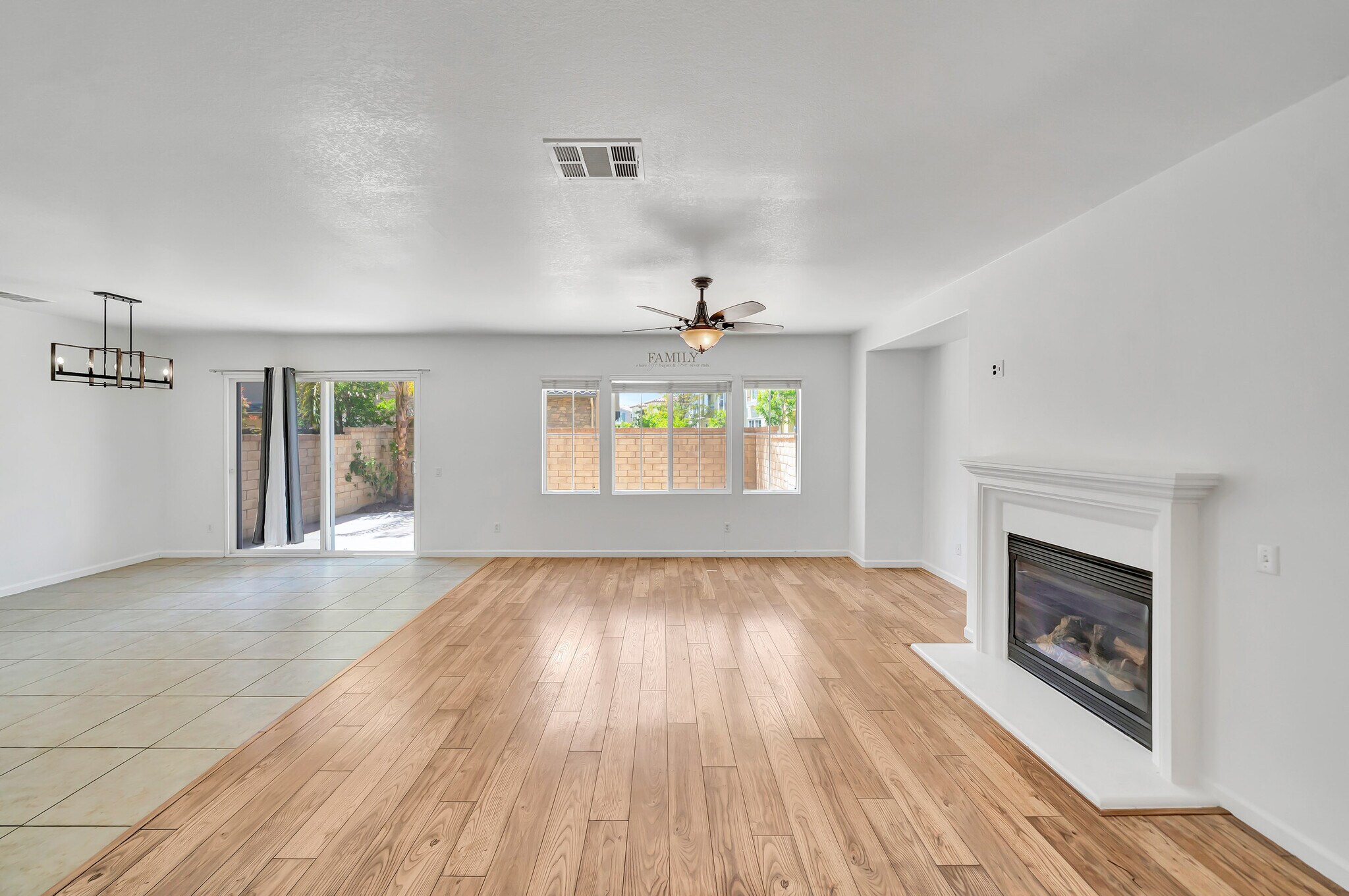 Building Photo - 23904 Calle del Sol Dr
