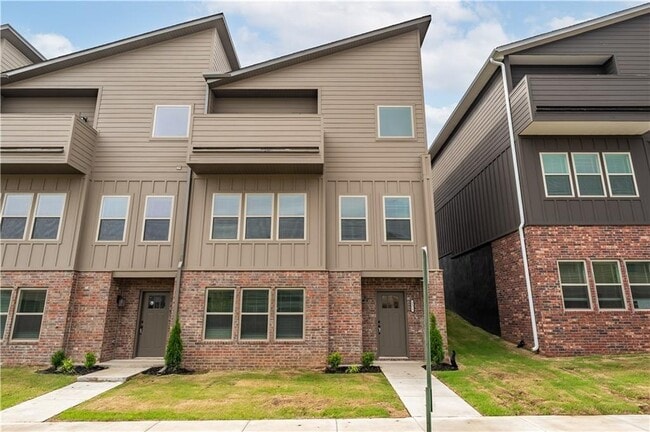 Primary Photo - 2171 W Million Ln