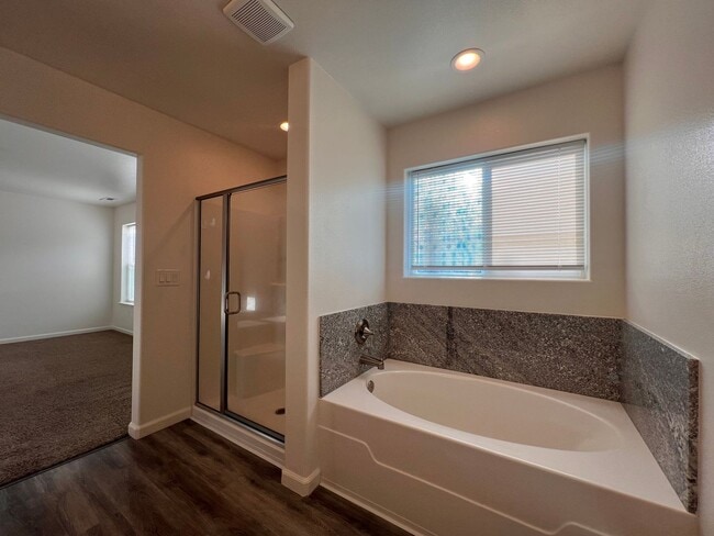 Building Photo - Charming 3 Bedroom, 2 bath, 2 car garage home in Fallon