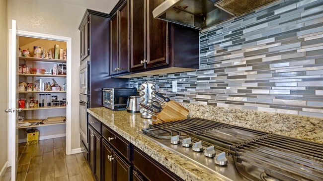 Building Photo - 788 River Bend Dr