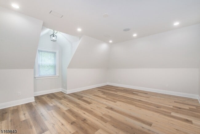Building Photo - 31-37 Oak Grove Rd