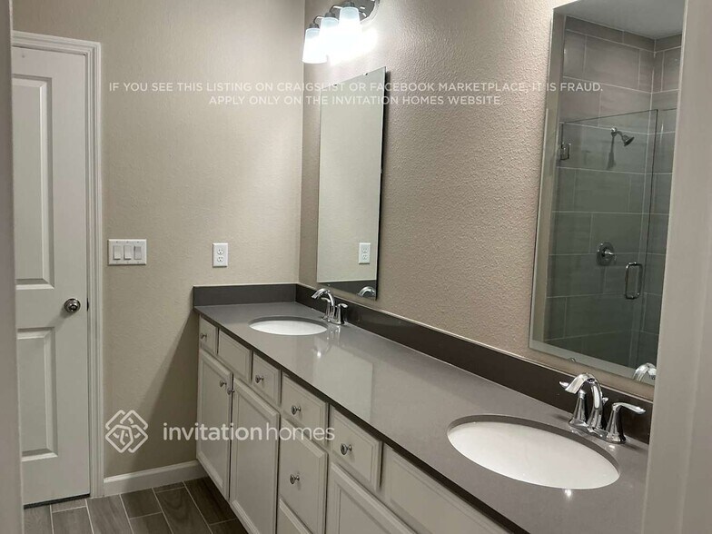 Building Photo - 6779 Falls Chase Ln