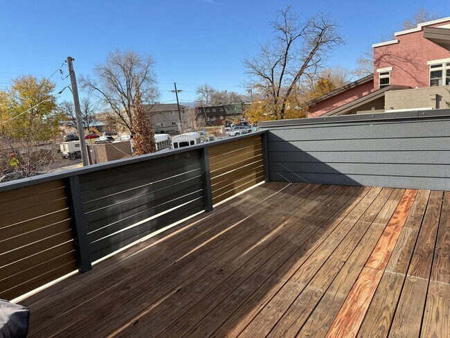 Building Photo - 2 Bed 3 bath 2 car townhome in OldTown Lafayette