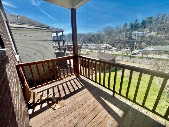 Building Photo - 1 Bed 1 Bath- Pittsburgh PA