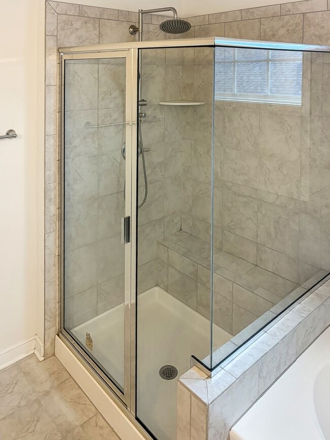 Building Photo - Stunning 4-bedroom in Midlothian, VA