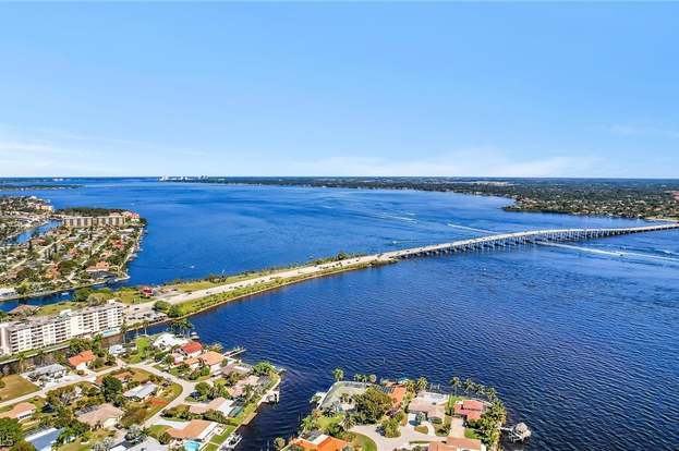 Building Photo - 1766 Cape Coral Pkwy E