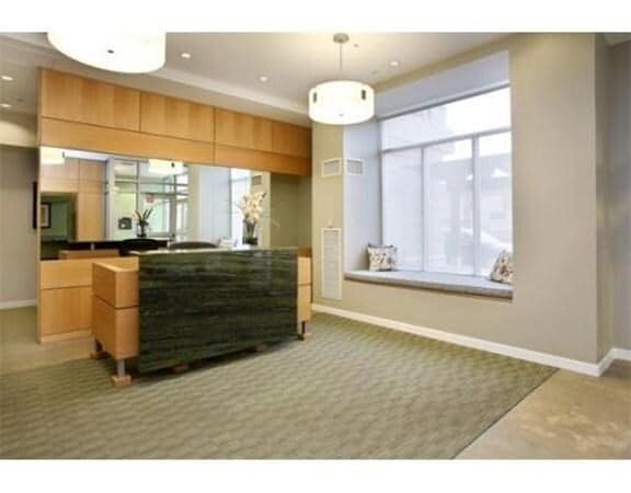 Building Photo - 16 Miner St