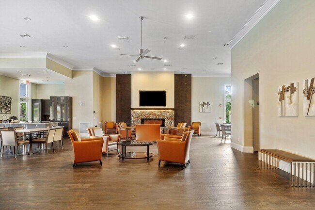 Building Photo - 12403 Cascades Pointe Dr