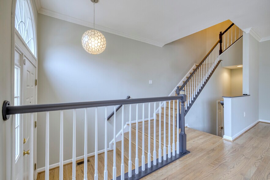 Building Photo - 5742 Governors Pond Cir