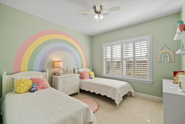 Building Photo - Elegant Single-Family Residence with Upscale Finishes in Amenity-Rich Community