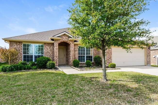 Building Photo - 3213 Overstreet Ln