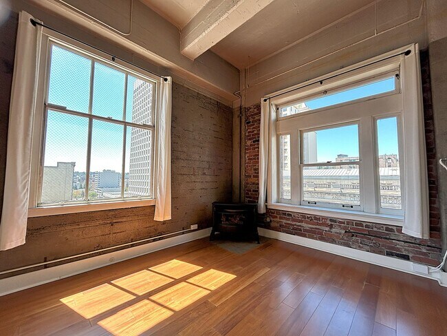 Building Photo - Your Landmark Lifestyle Starts Here: 1BR w...